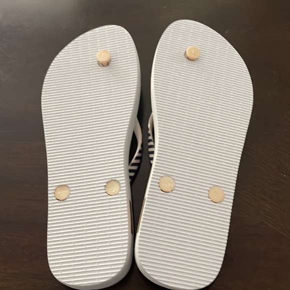 Jane & Bleeker - Picture 3 of 3